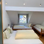 Loewen 3*
